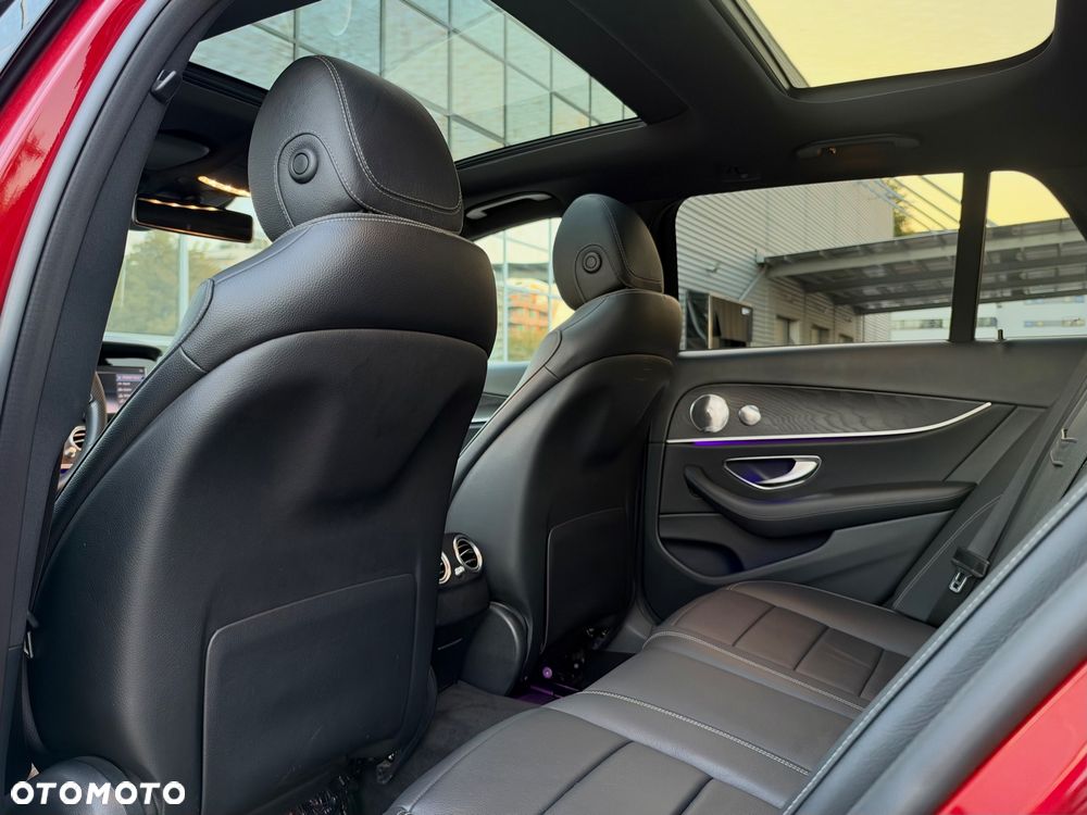 Mercedes-Benz Klasa E 220 d 4-Matic All-Terrain - 37
