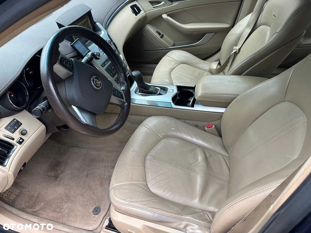 Cadillac CTS - 6