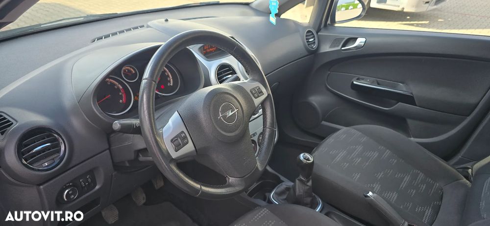 Opel Corsa 1.2 16V - 15
