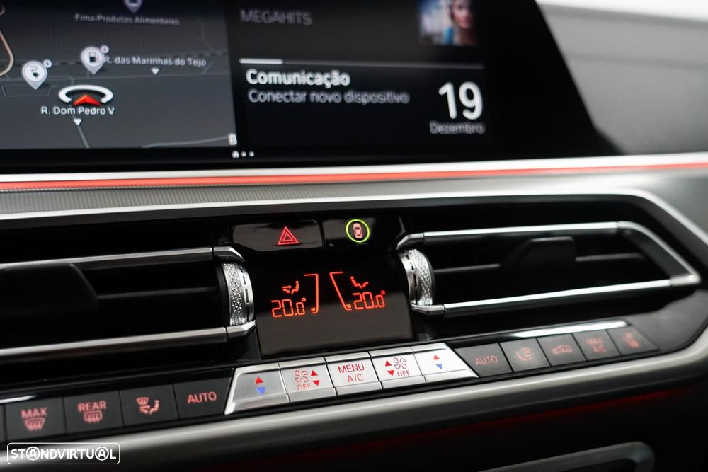 BMW X5 45 e xDrive Pack M 50 anos - 20