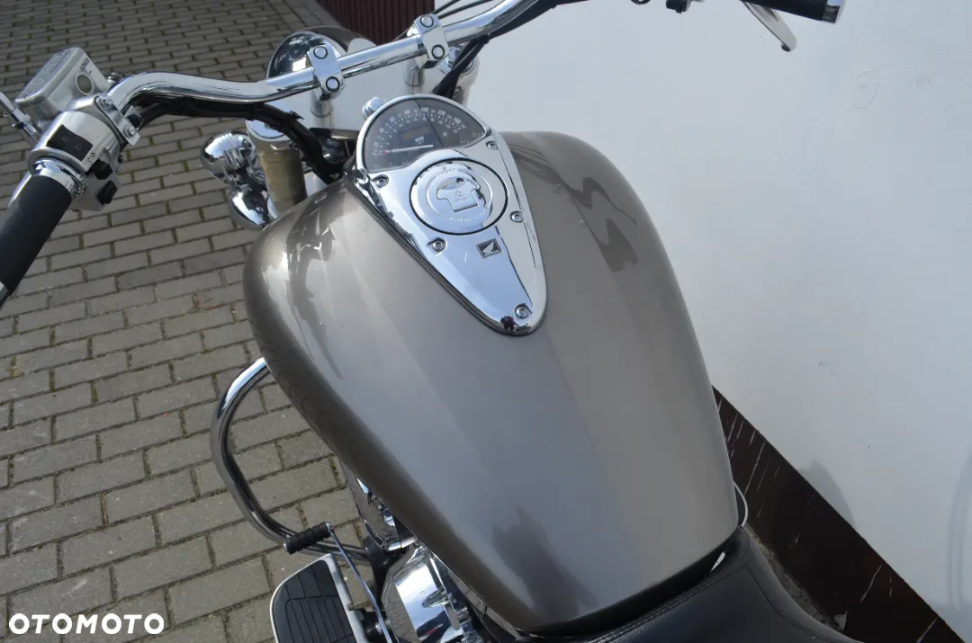 Honda VTX - 23