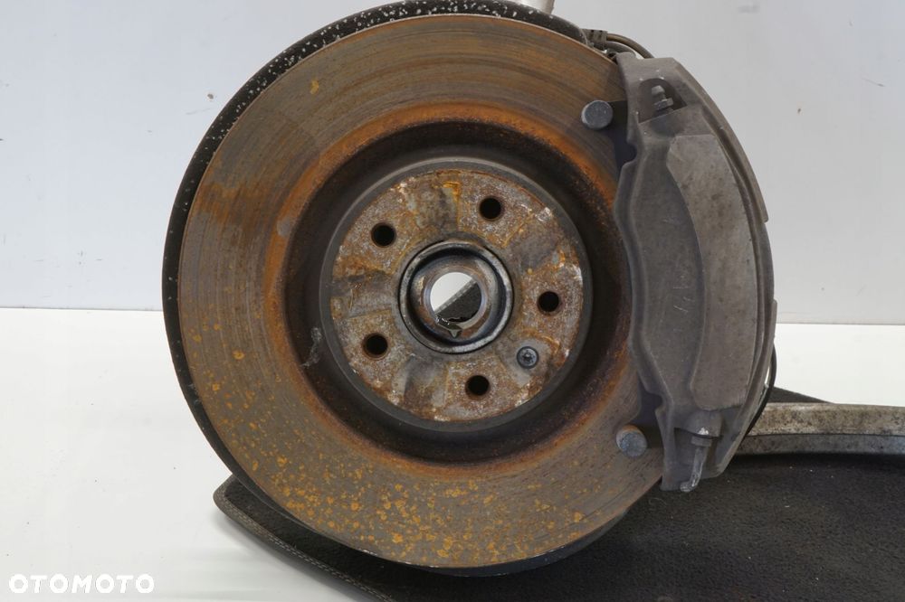AUDI A4 B9 17R ZWROTNICA MCPERSON WAHACZ LEWY PRZÓD 2.0TFSI 8W0407241F - 2