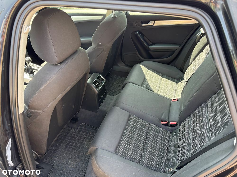Audi A4 Avant 2.0 TDI e DPF Ambiente - 13