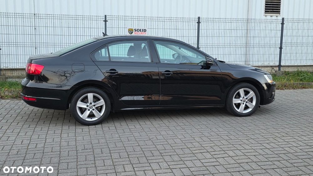 Volkswagen Jetta 1.2 TSI Comfortline Perfectline - 16