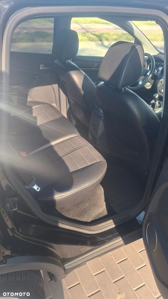 Ford Kuga 2.0 TDCi 2x4 Titanium - 8