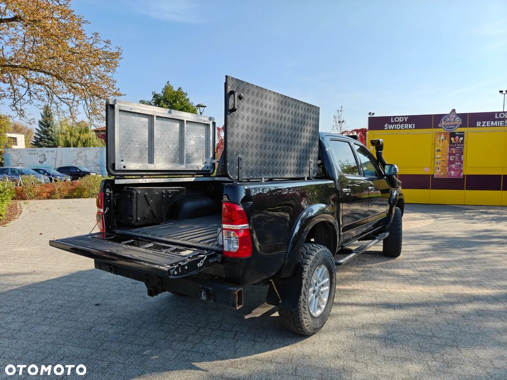 Toyota Hilux - 7