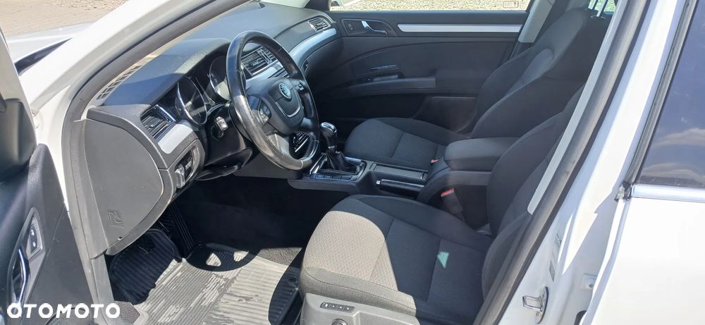 Skoda Superb 2.0 TDI PD Comfort - 7