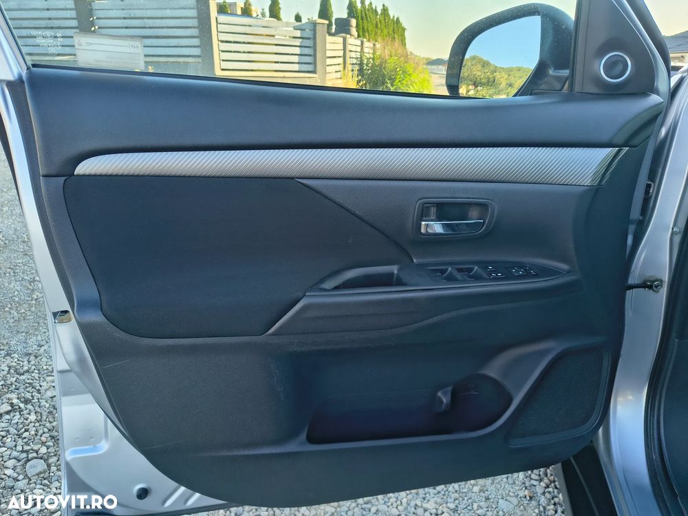 Mitsubishi Outlander 2.2L DI-D AS&G 6MT 4WD Instyle A60 - 8