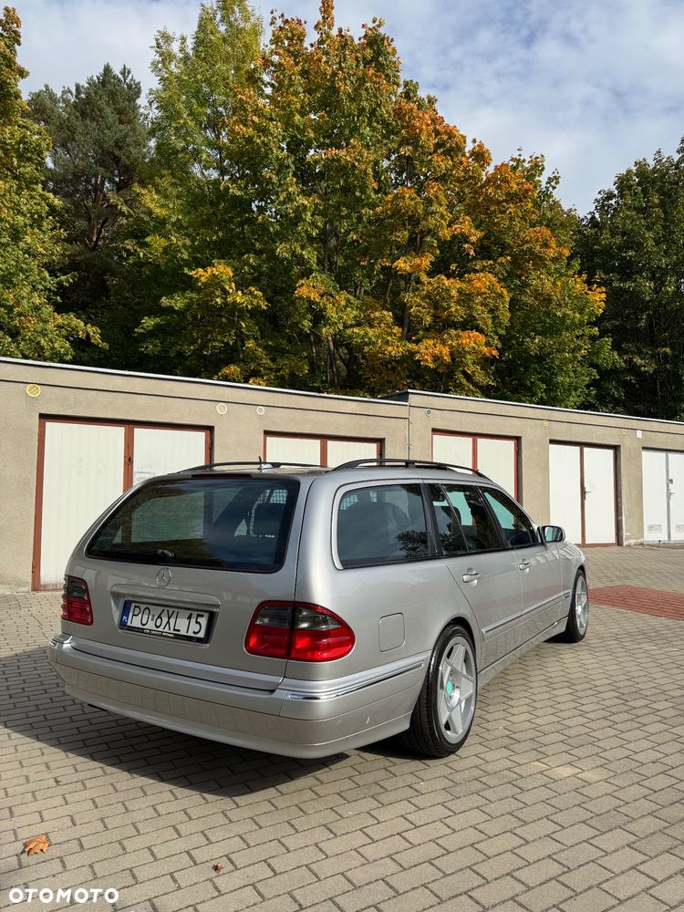 Mercedes-Benz E-Class 2000 photo 4