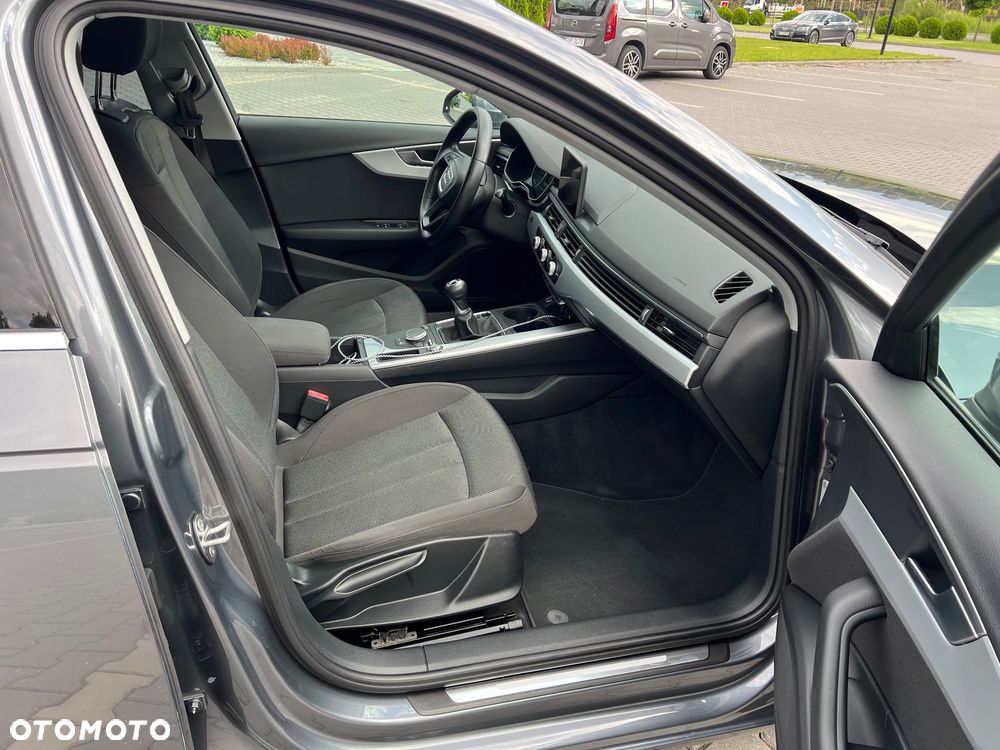 Audi A4 Avant 2.0 TDI ultra - 13