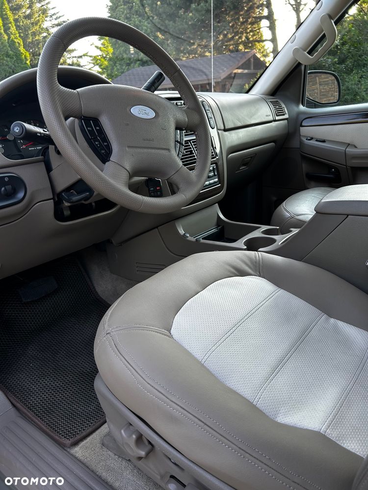 Ford Explorer 4.6 - 20