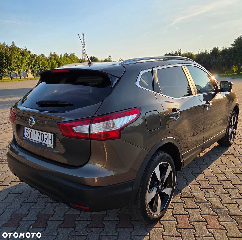 Nissan Qashqai 1.2 DIG-T N-Connecta EU6 - 3