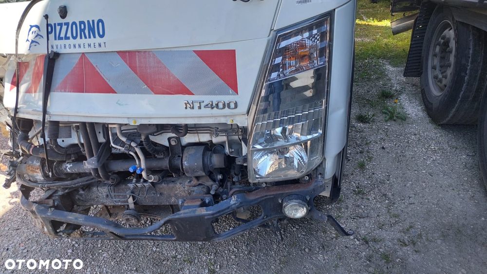 Nissan NT400 - 6