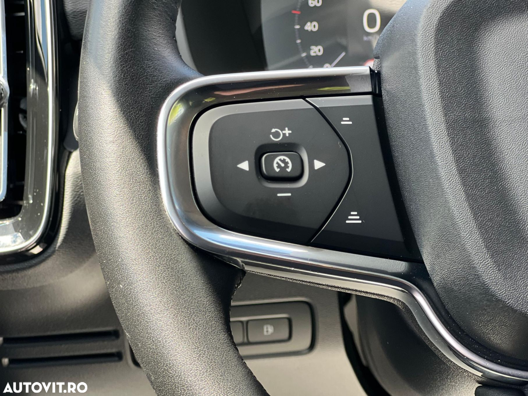 Volvo XC 40 T4 Recharge DKG Core - 17