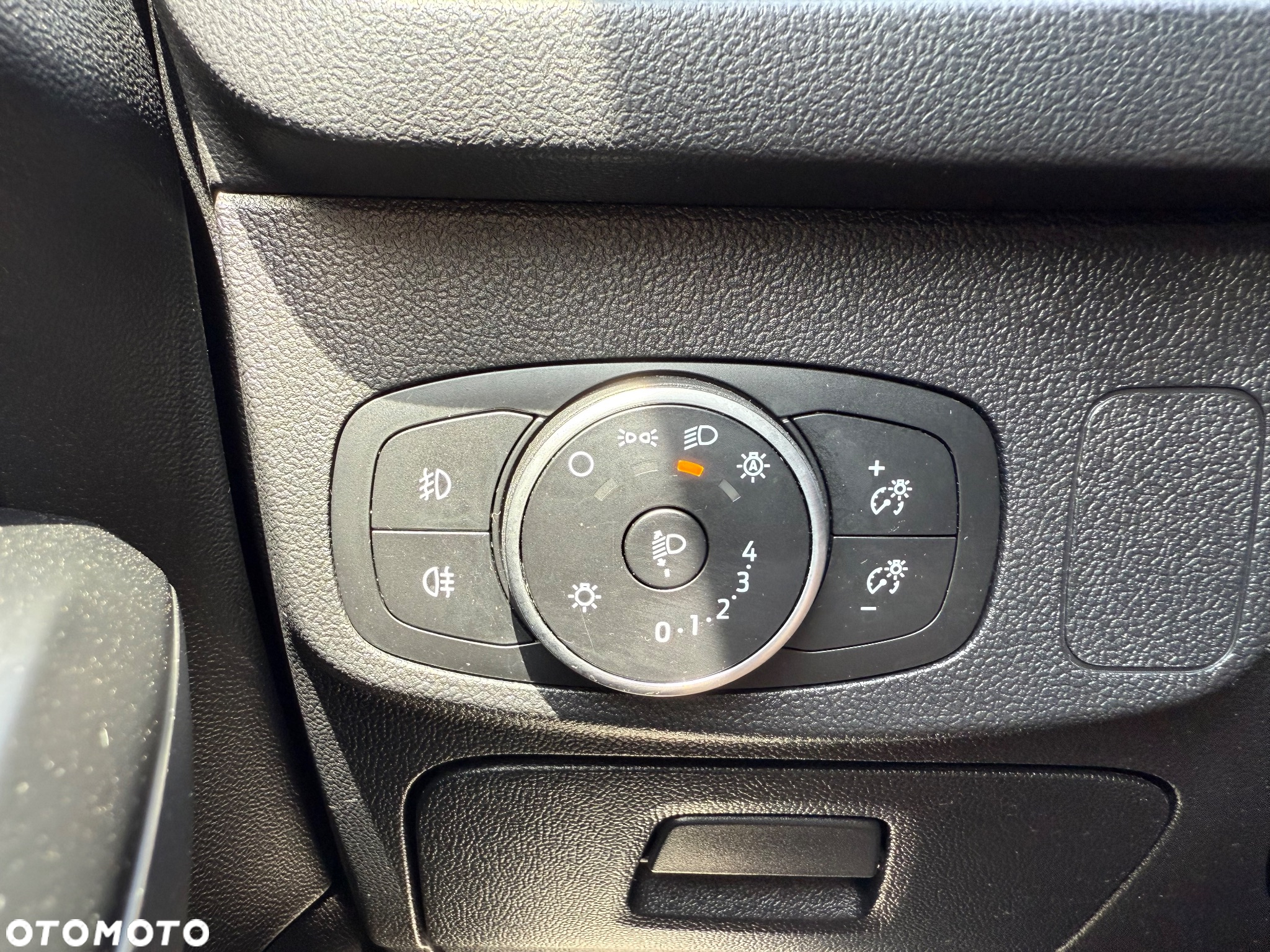 Ford Focus 1.5 EcoBoost Titanium - 29