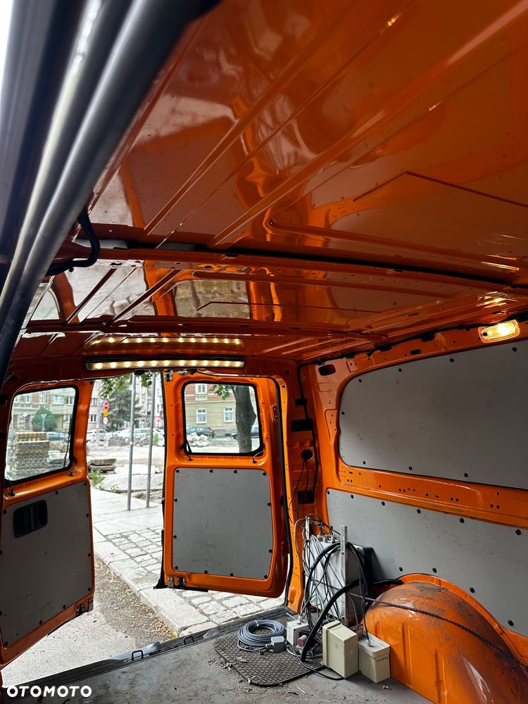 Mercedes-Benz VITO - 8