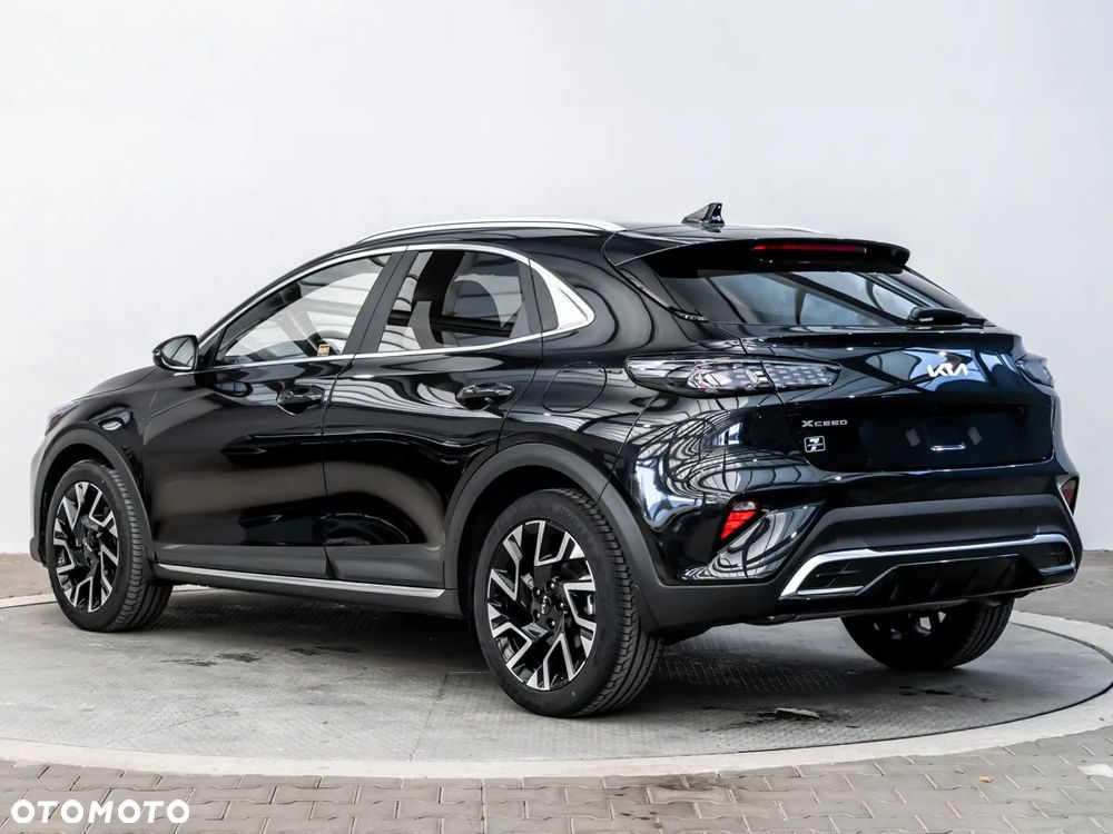 Kia XCeed 1.6 T-GDI Tribute DCT - 4
