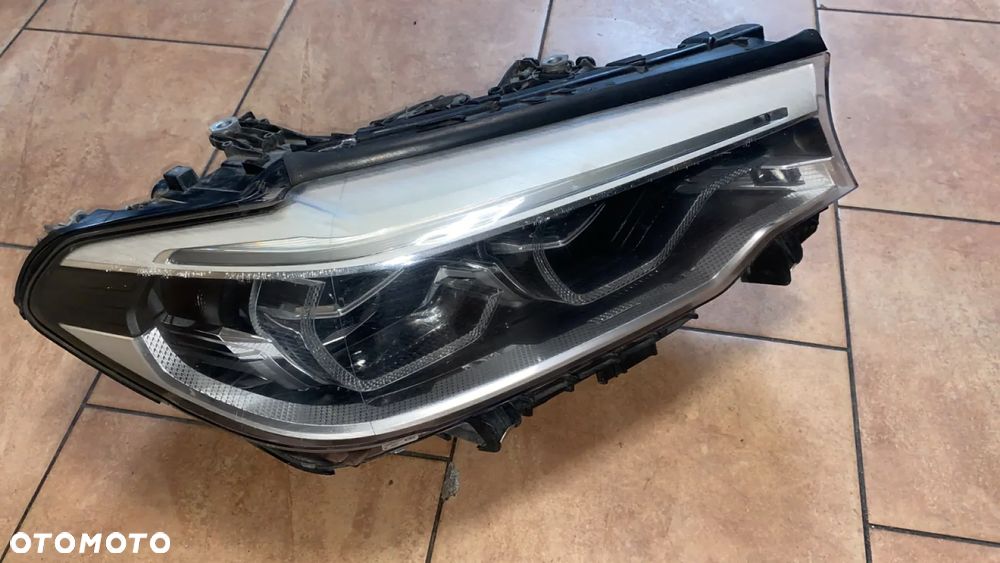 AMPA PRZEDNIA PRAWA ADAPTIVE LED EUROPA BMW G30 G31 7439210 - 1
