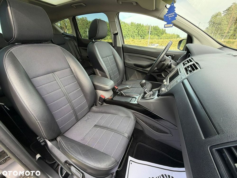 Ford Kuga - 10