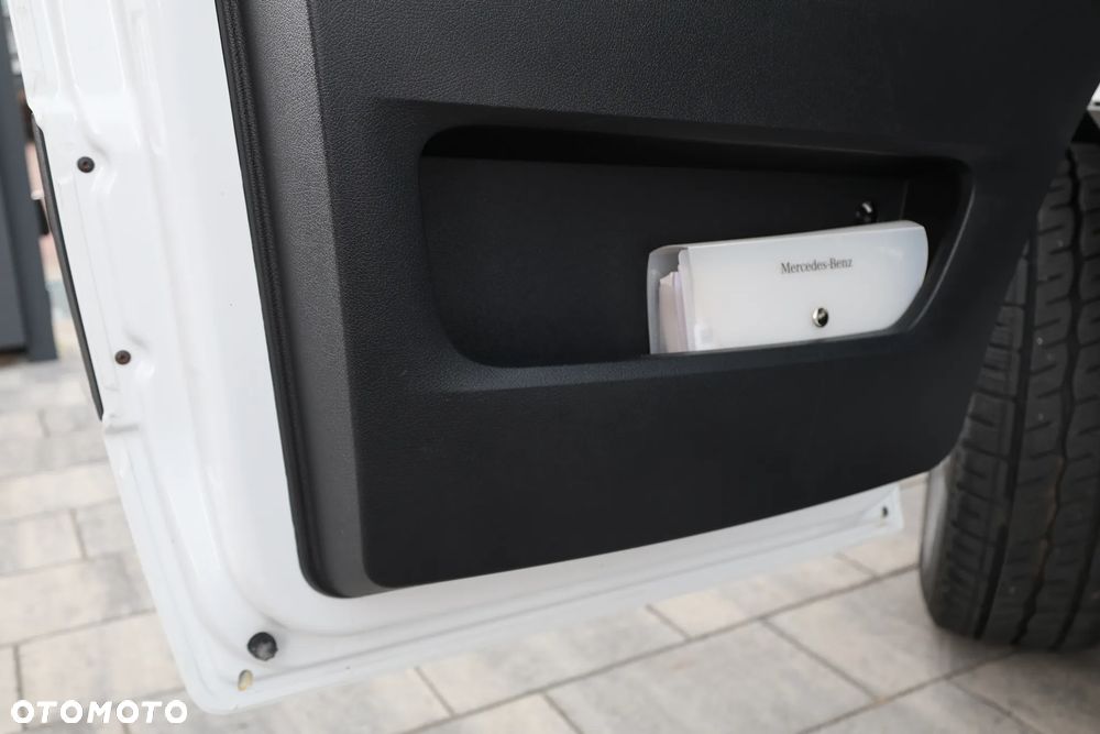 Mercedes-Benz Sprinter - 30