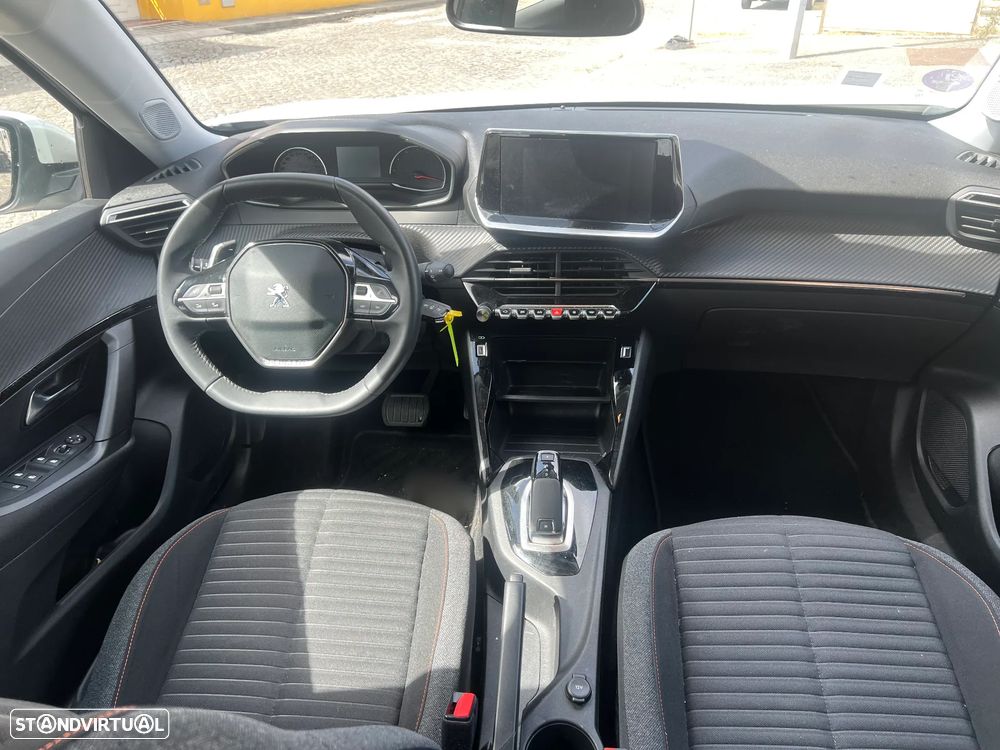 Peugeot 2008 1.2 PureTech Active Pack EAT8 - 10