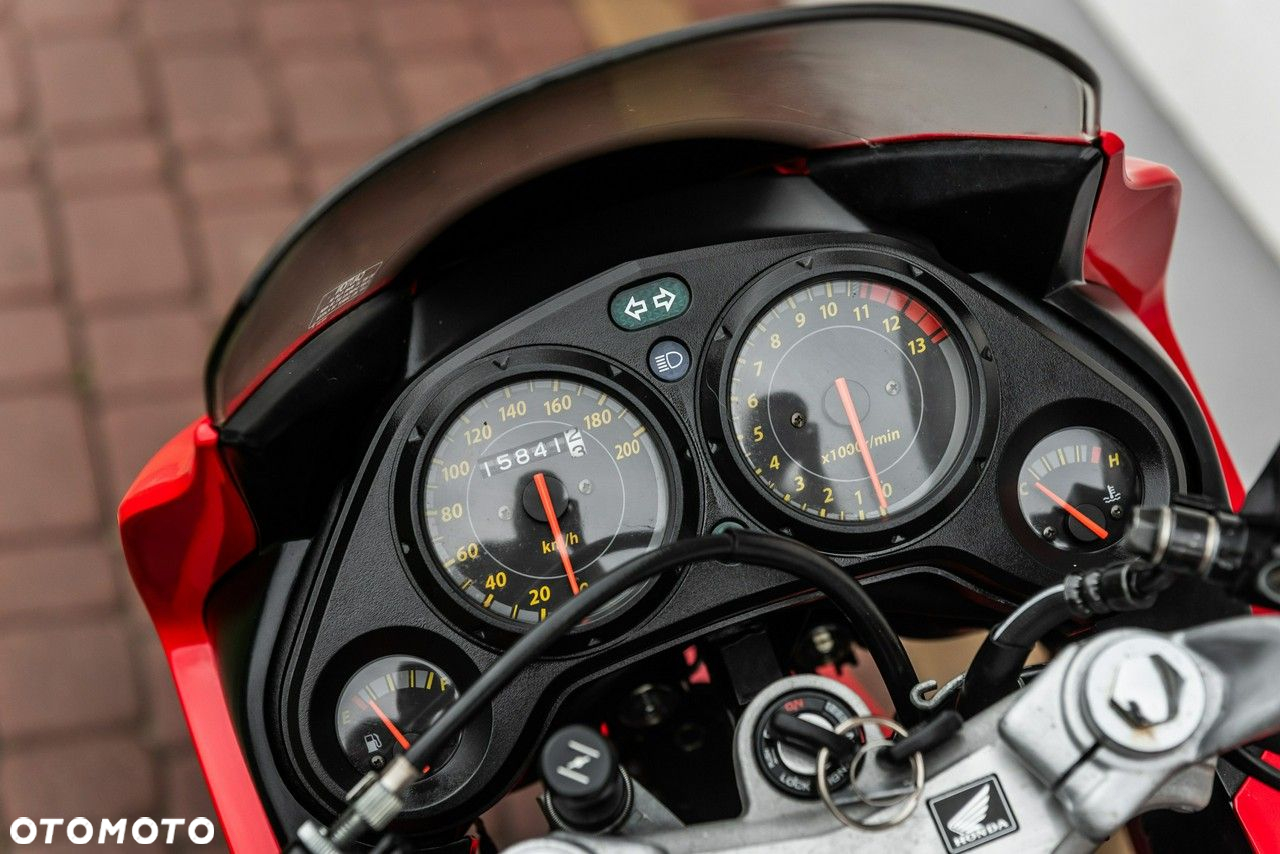 Honda CBR - 9