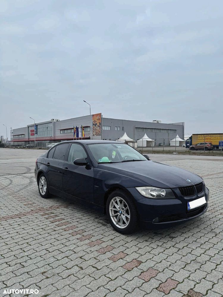 BMW Seria 3 318i - 2