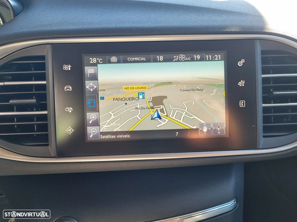 Peugeot 308 SW 1.2 PureTech Allure J17 - 21