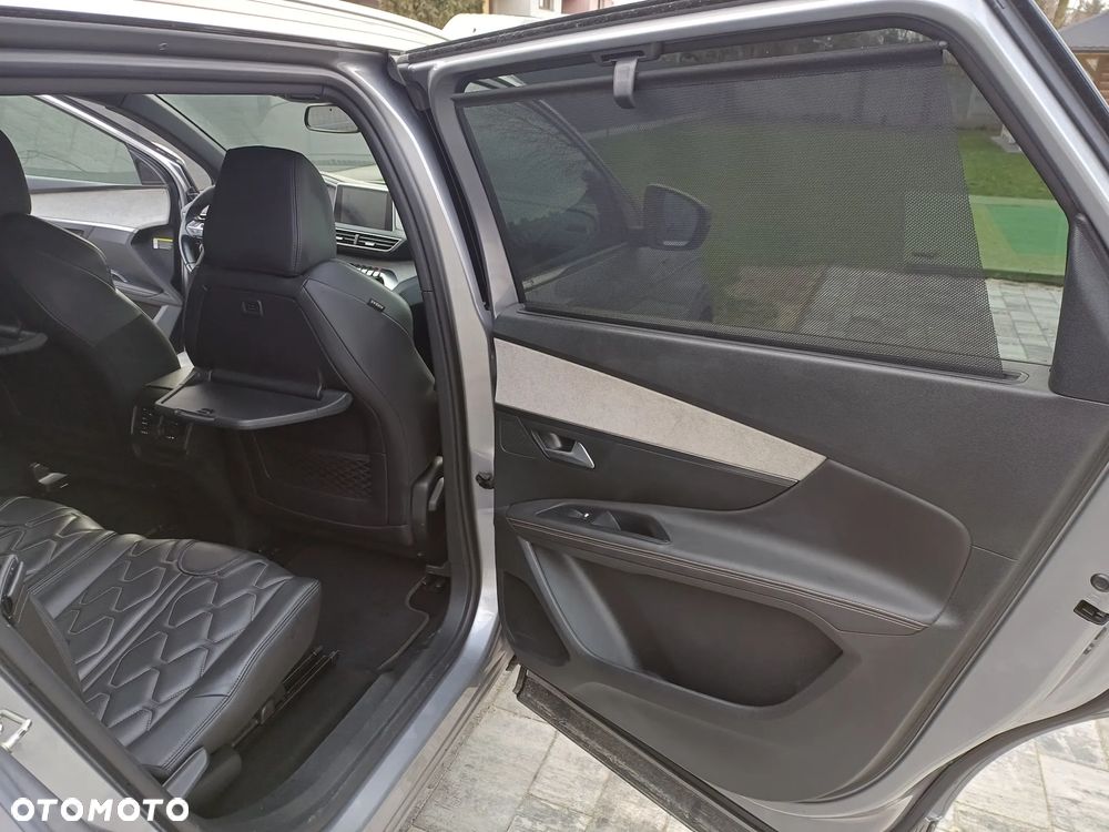 Peugeot 5008 BlueHDi 180 EAT8 GT - 25