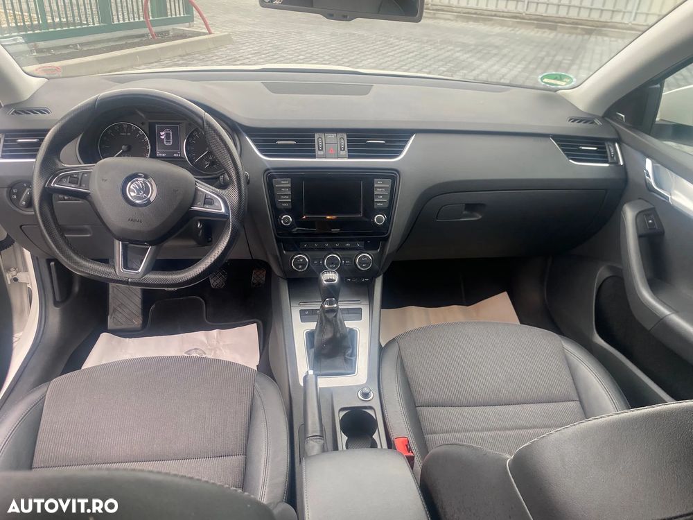 Skoda Octavia 2.0 TDI Green tec Elegance - 6