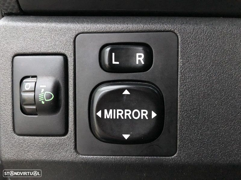 Toyota Yaris 1.0 VVT-i AC Manual - 14