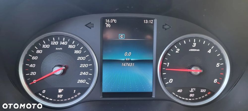 Mercedes-Benz Klasa C 180 d - 14