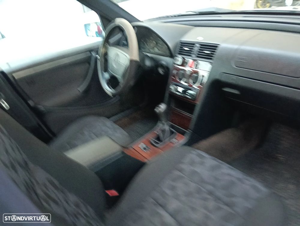 Mercedes-Benz C 220 CDI Classic - 31