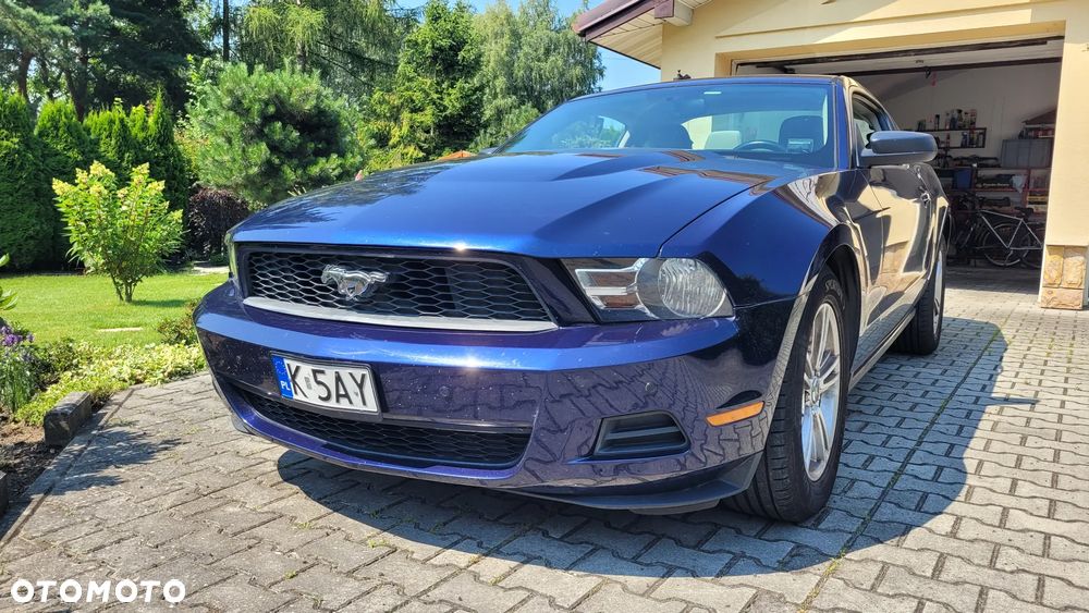 Ford Mustang - 1