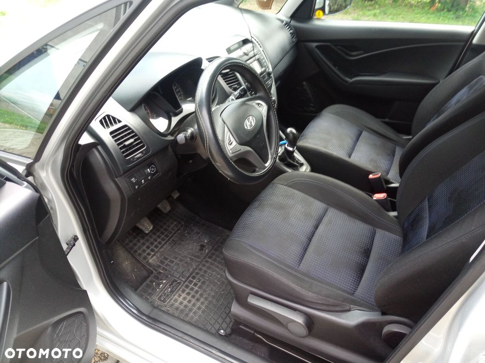 Hyundai ix20 - 7