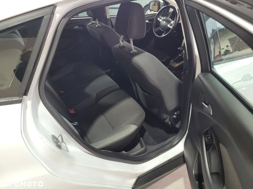 Ford Focus 1.6 TDCi Ambiente - 11