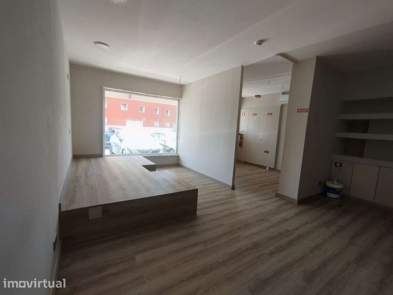 Arrendamento de Espaço Comercial em Corroios - Grande imagem: 3/16