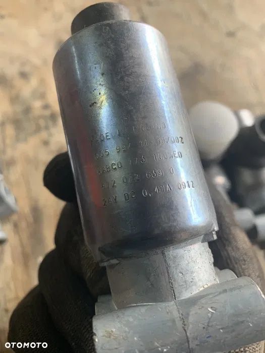 Elektrozawór Zawór Napowietrzający MAN DAF Iveco 24V Wabco Oryginał - 3