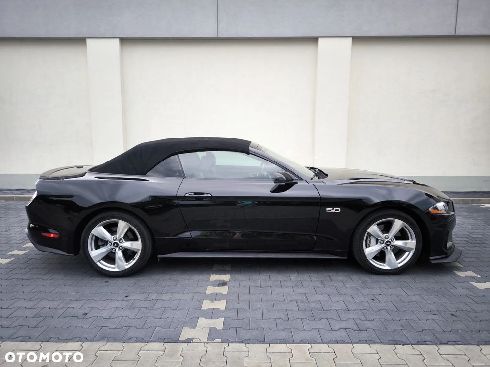 Ford Mustang - 3