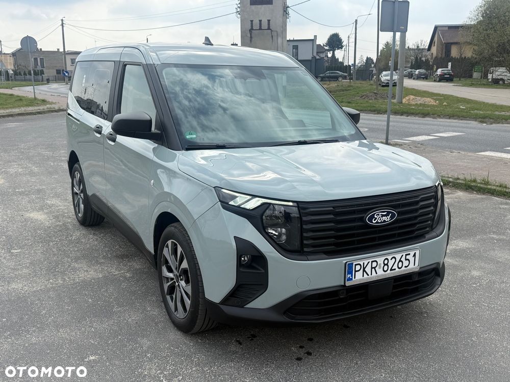 Ford Tourneo Courier - 2