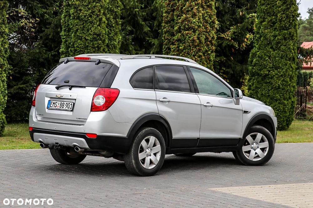 Chevrolet Captiva 2.2 D LS+ - 12