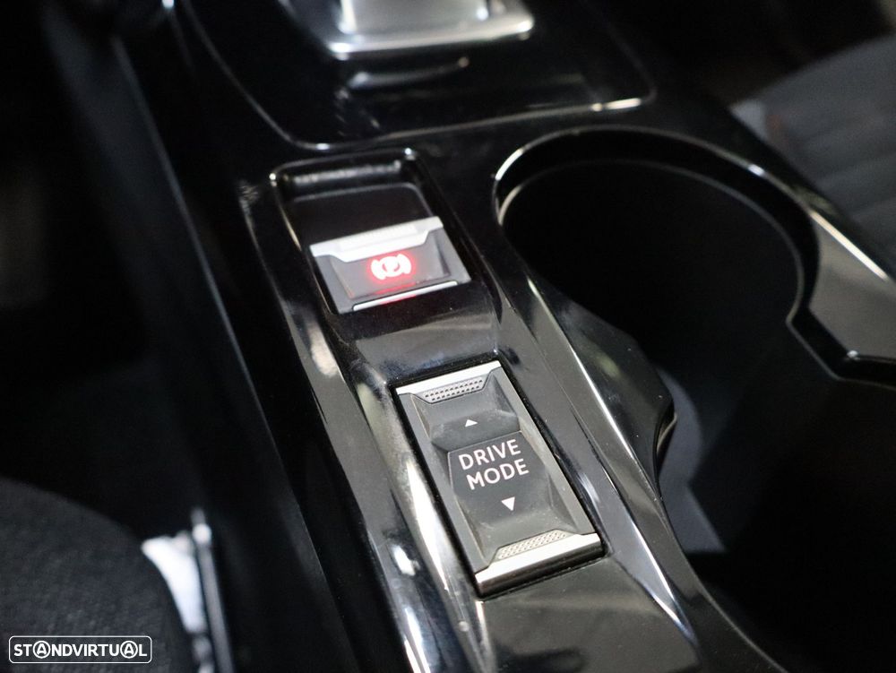 Peugeot e-208 50 kWh Active - 17