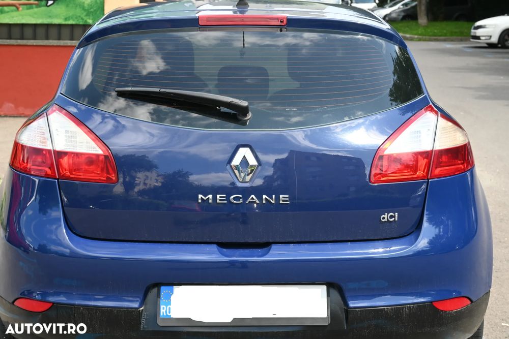 Renault Megane dCi 90 FAP Paris - 4