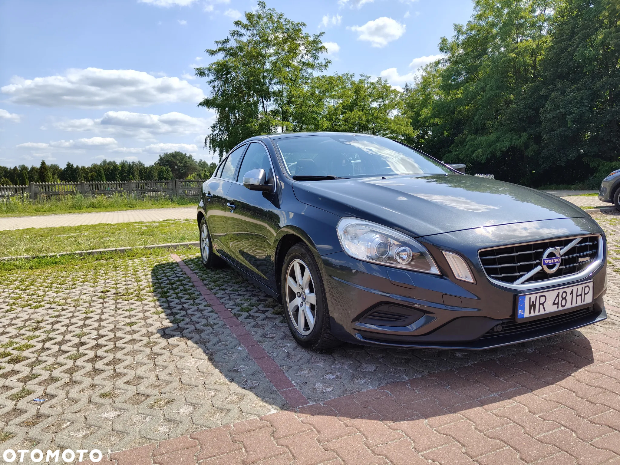Volvo S60 D3 R-Design - 2