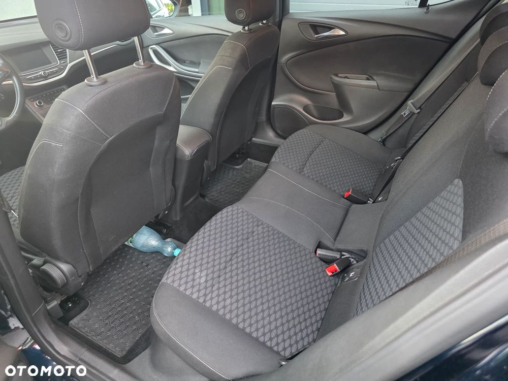 Opel Astra 1.4 T Enjoy - 10