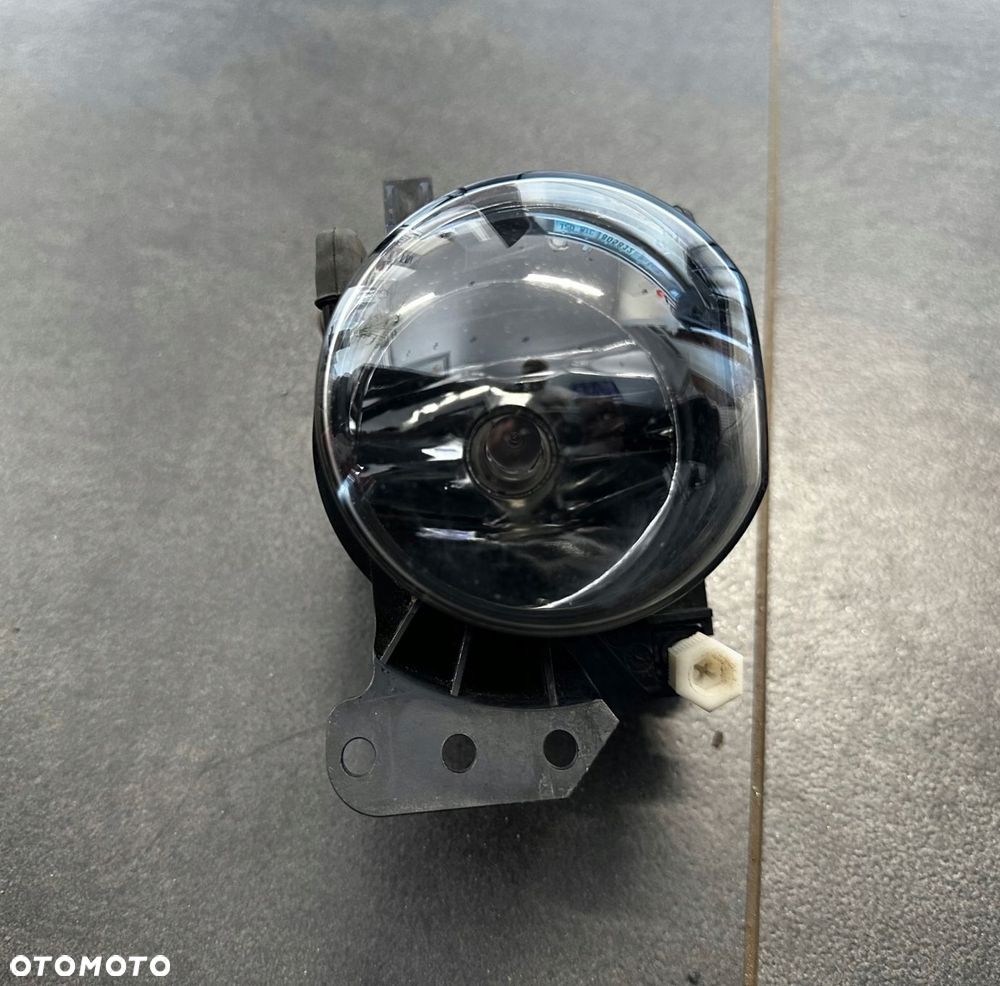 bmw e60 e61 e90 halogen lampa przeciwmgielna prawa 6910792 - 1