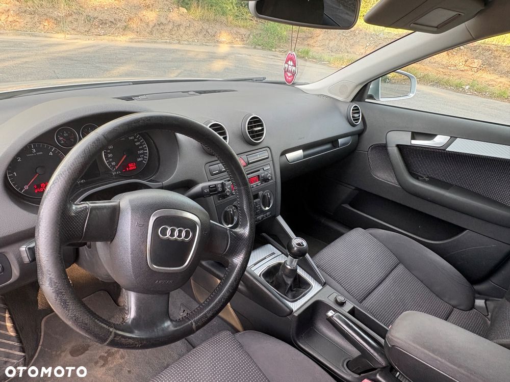 Audi A3 Sportback 2.0 TDI Attraction - 14