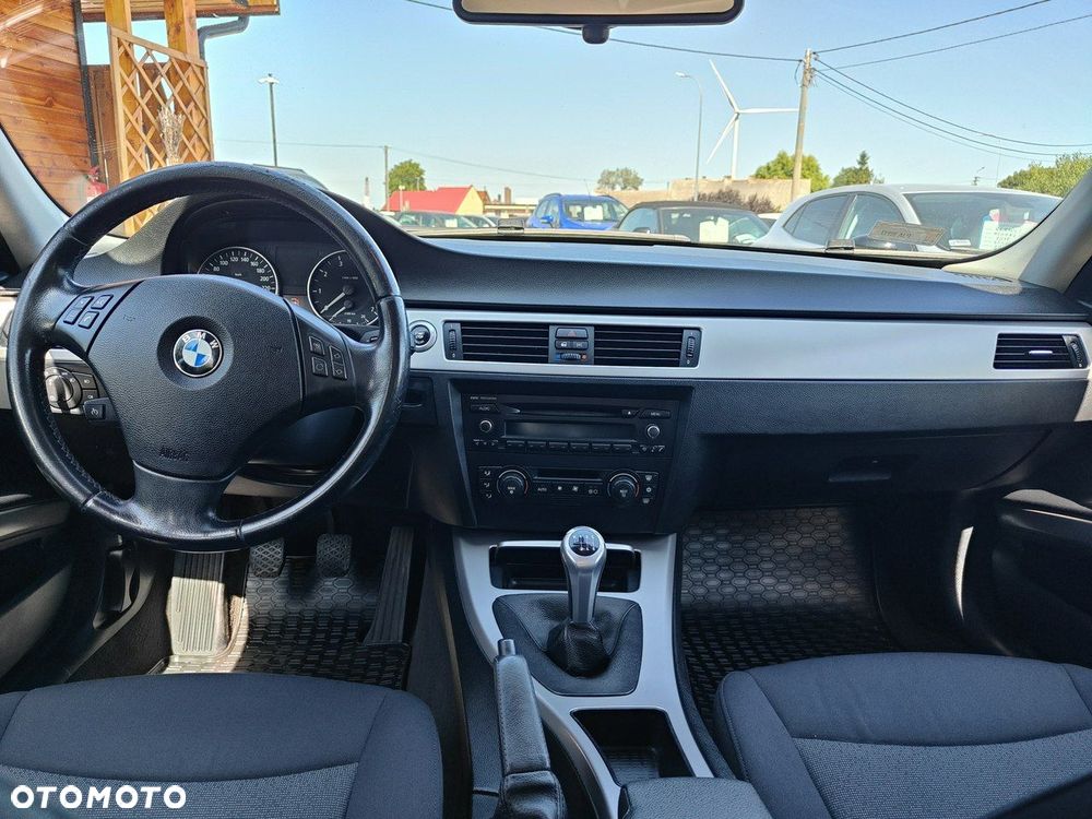 BMW Seria 3 - 14