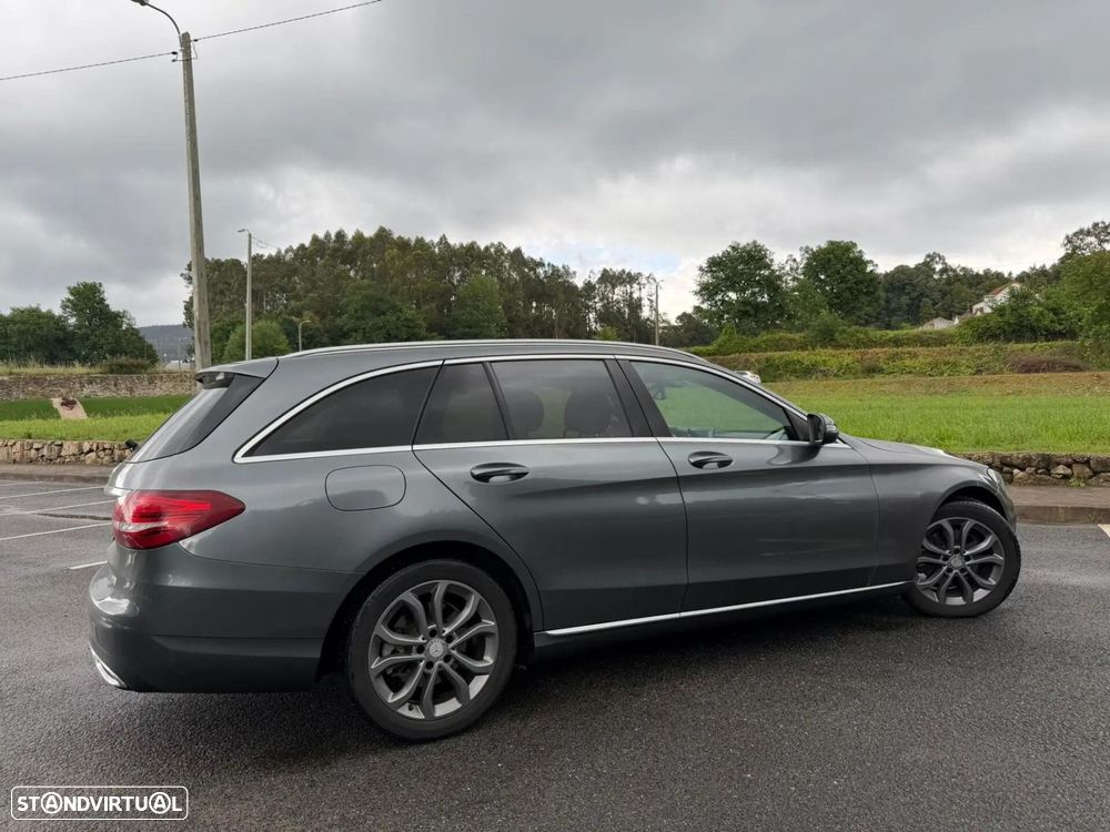 Mercedes-Benz C 220 - 12