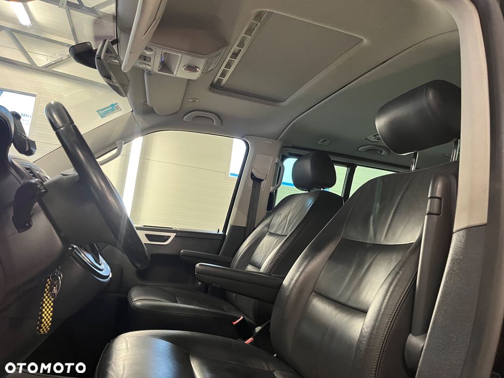 Volkswagen Multivan - 16